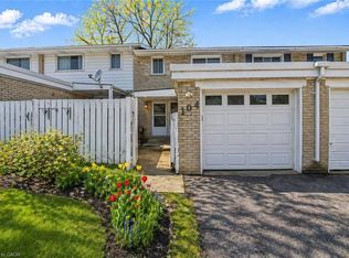 104 Ralgreen Cres, Kitchener, ON N2M1T9