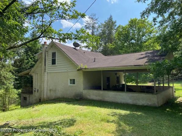 1163 Ledgedale Rd, Lake Ariel, PA 18436