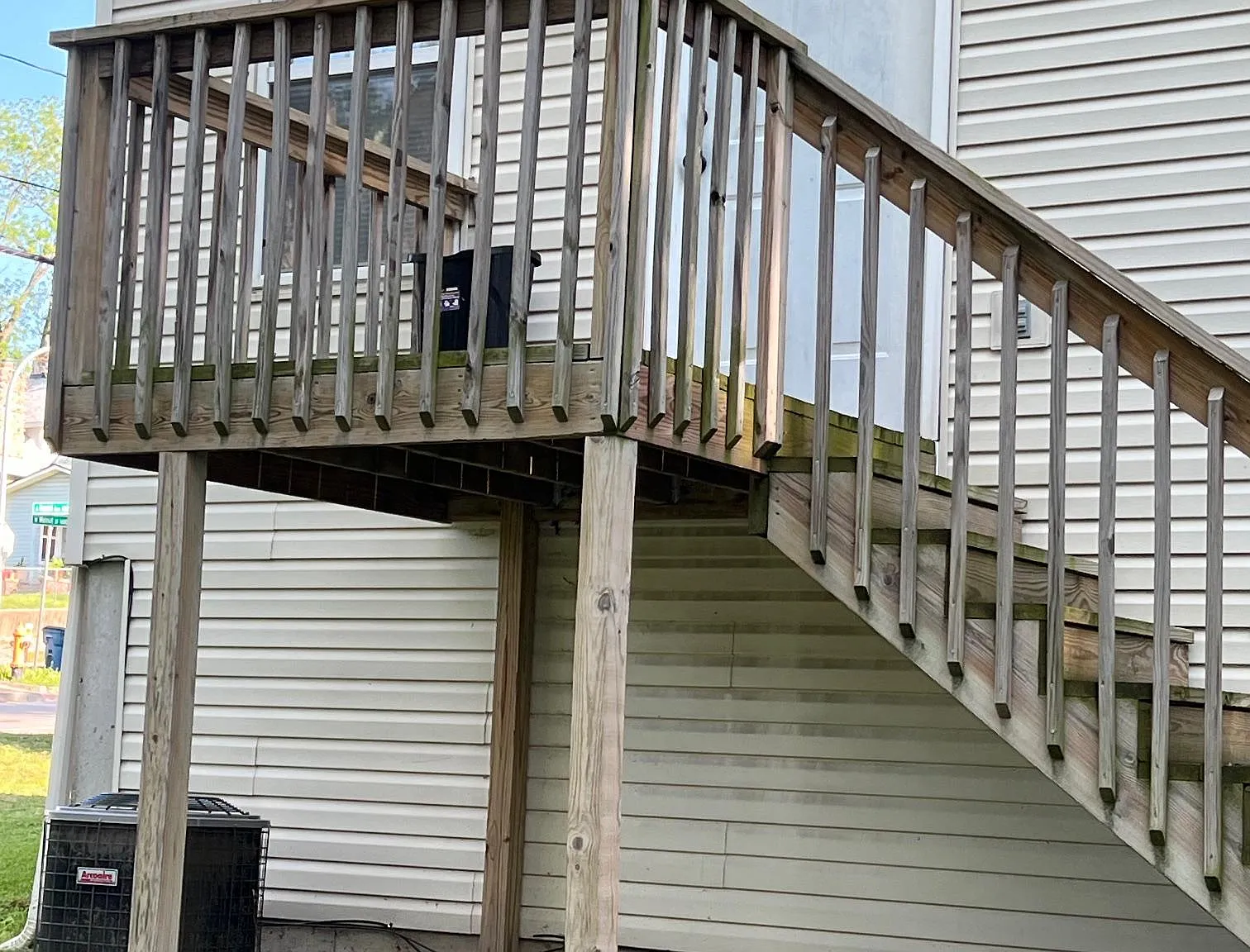 3 bed, 1.5 bath, 1200 sqft, $1,300 — Photo 3