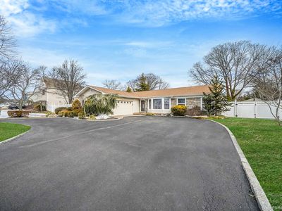 3 Biscayne Avenue, Farmingville, NY, 11738
