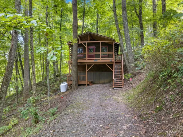 59 Granny Shepherd Rd, Mars Hill, NC 28754