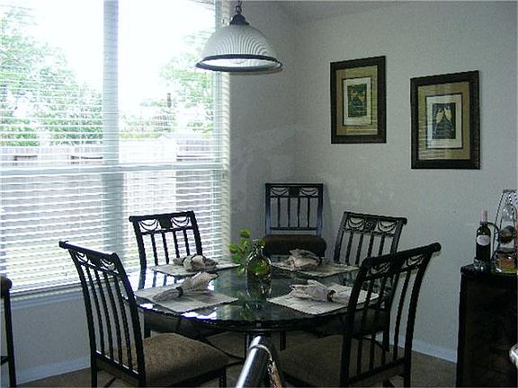 5th image of 331 Holly Branch Ln