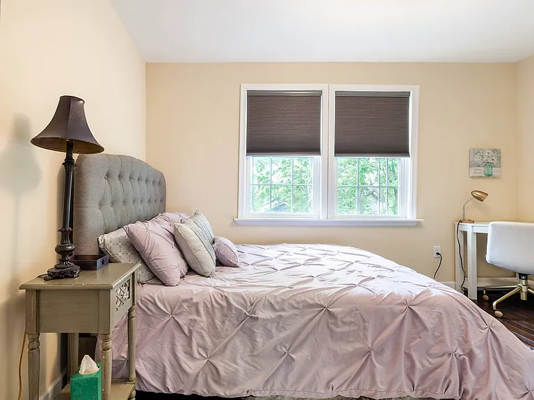 5337 Hayes St NE — Photo 4