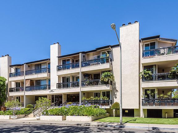 2nd image of 723 Westmount Dr APT 103