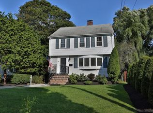 19 Clinton Rd, Melrose, MA 02176