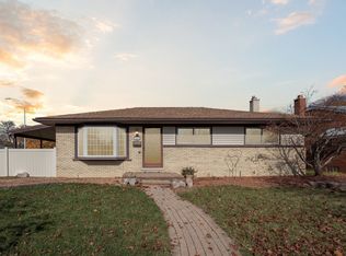 3840 N Longmeadow Rd, Trenton, MI 48183