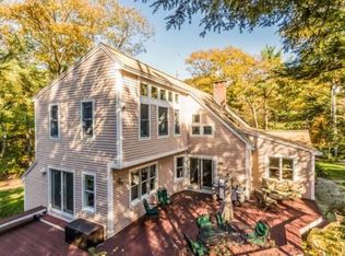 128 Old Essex Rd, Manchester, MA 01944