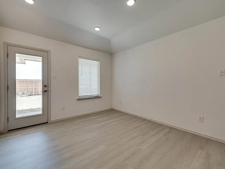 8212 E County Road 111 — Photo 8