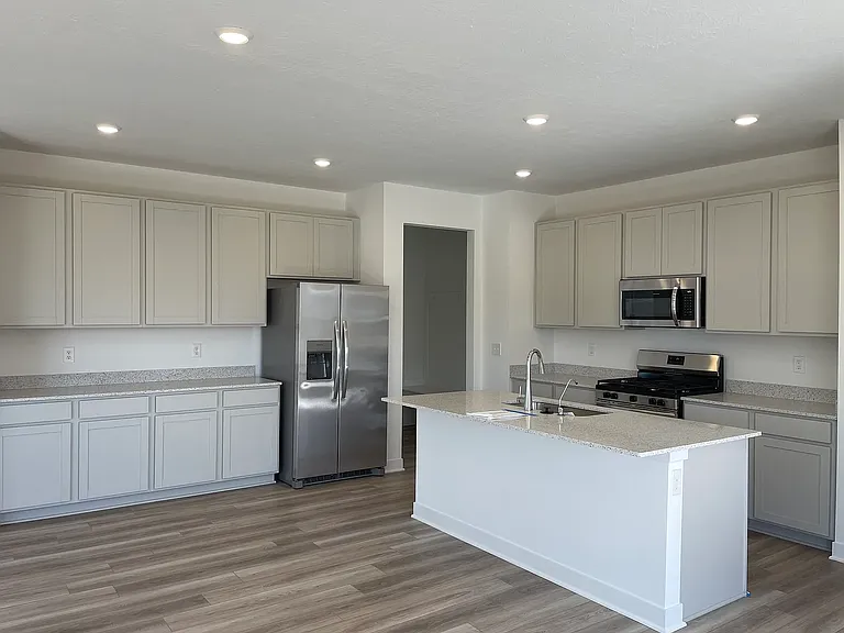 6138 Balsam Ct — Photo 9