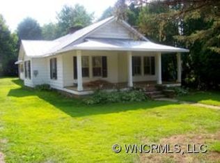 176 Allens Creek Rd, Waynesville, NC 28786