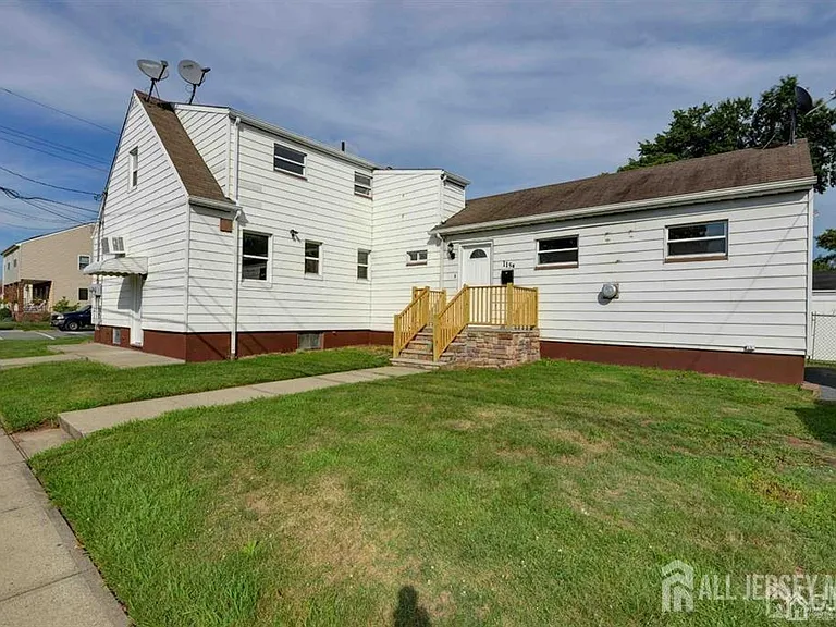 115 Pulaski Ave #B — Photo 1