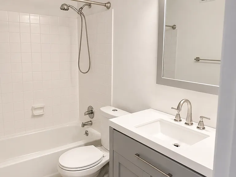 19 Towne Square Dr — Photo 8