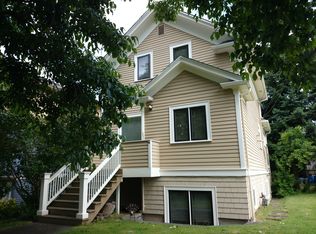 1408 N 47th St, Seattle, WA 98103