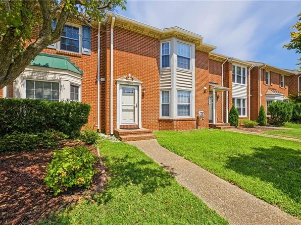 1010 Tottenham Ln, Virginia Beach, VA 23454