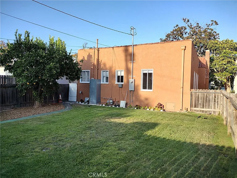 1629 Cota Ave — Photo 22