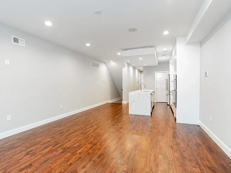1516 Cambridge St #C — Photo 1