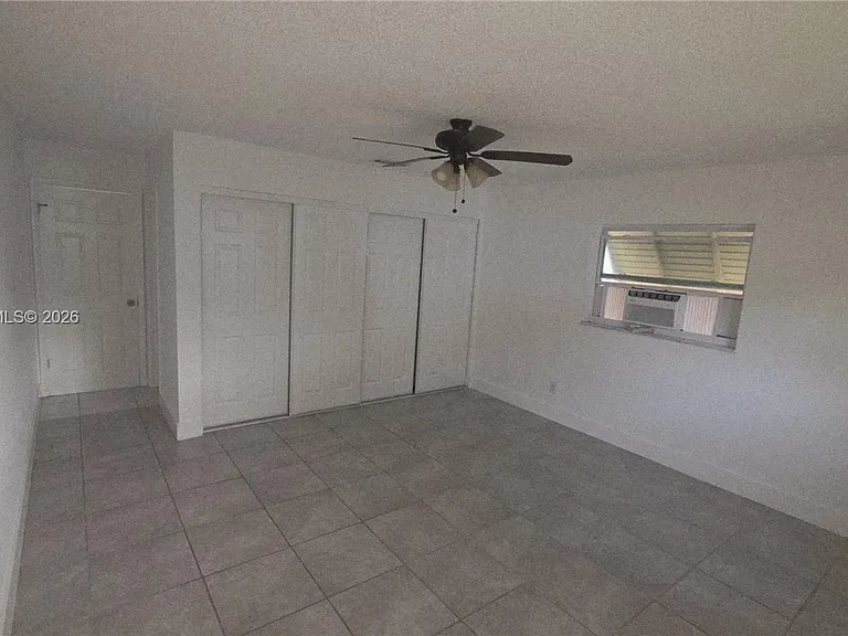 9507 NW 80th Ct — Photo 8