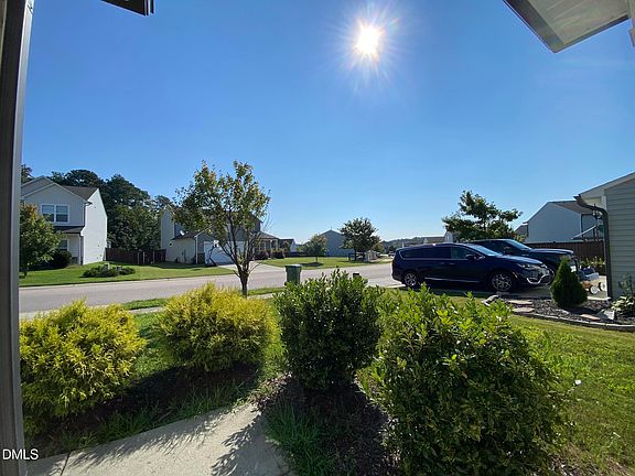 3rd image of 2533 Tummel Ln