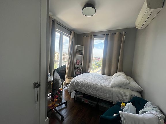4th image of 576 Lafayette Ave APT 2