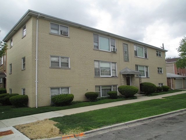 1st image of 5601 W Berenice Ave APT 1W