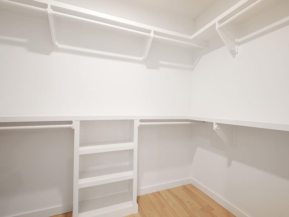 1st image of 3213 Harris Park Ave #C