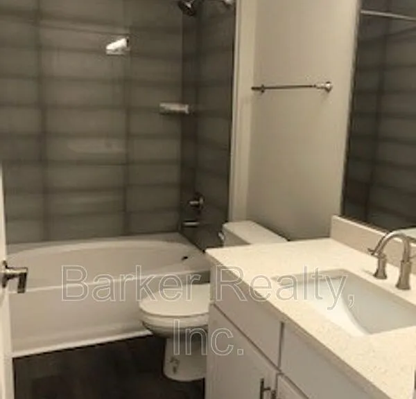 414 S White St #309 — Photo 7