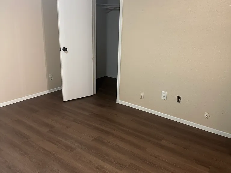 312 Arborview Dr — Photo 3