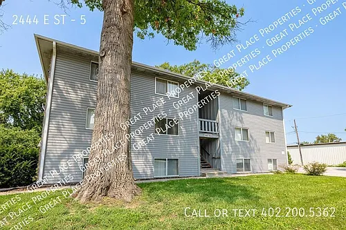 2444 E St #5 Photo 1