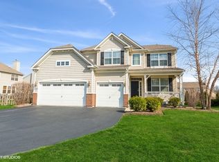 2020 Lucca Dr, Elgin, IL 60123