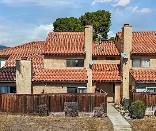 3 bed, 1259 sqft, $2,699 — Photo 1