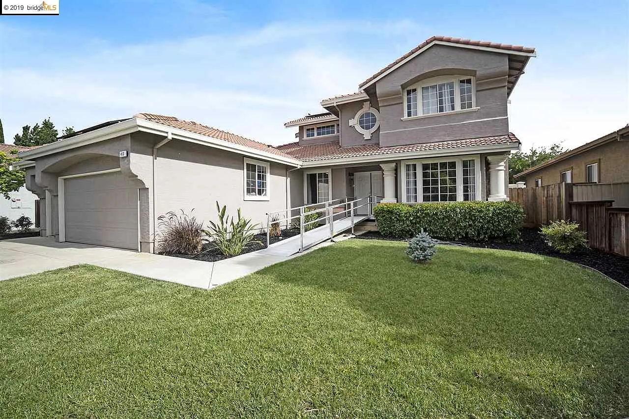 413 Madrone Pl photo 1
