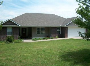 114 Madison St #8731, Huntsville, AR 72740