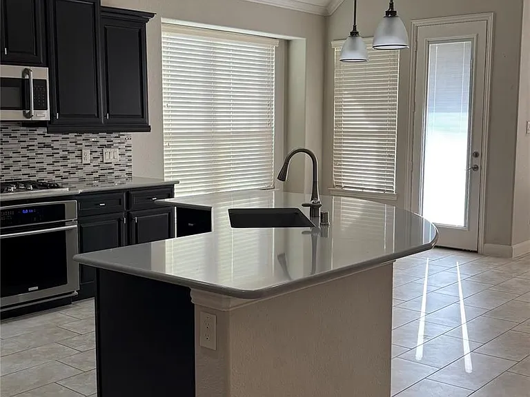 10527 Angeline Springs Ln — Photo 7