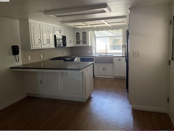 5th image of 13674 San Antonio Ave