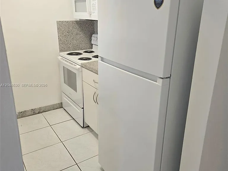 1225 NE 124th St #35B — Photo 5
