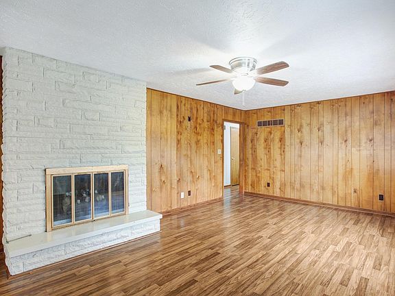 2nd image of 56566 County Road 1