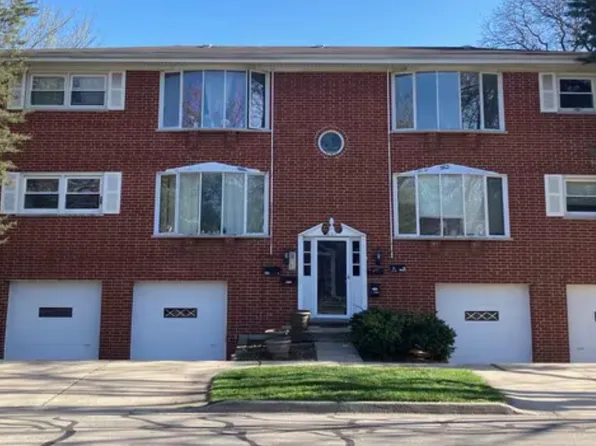 801 S La Grange Rd #2W, La Grange, IL 60525