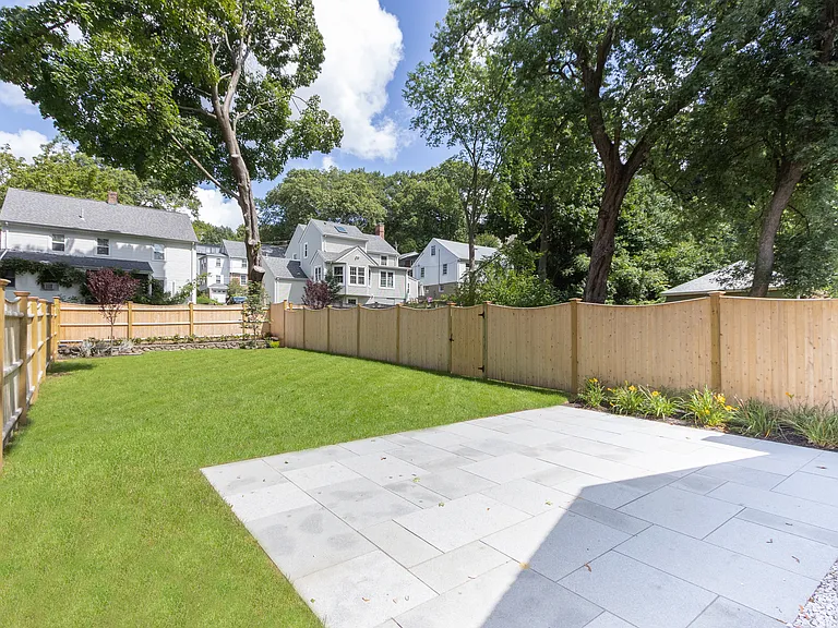 20 Salisbury Rd — Photo 7