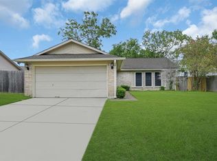 610 Bienville Ln, Houston, TX 77015