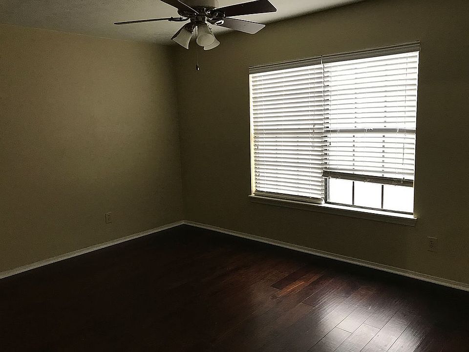 1st image of 700 Spicewood Ct