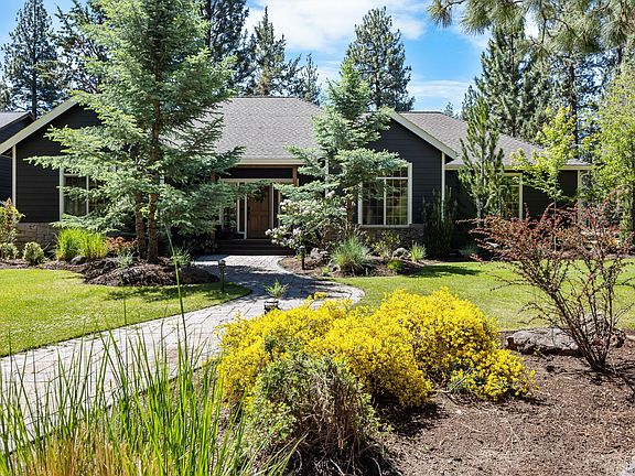 4th image of 1117 E Creekside Ct