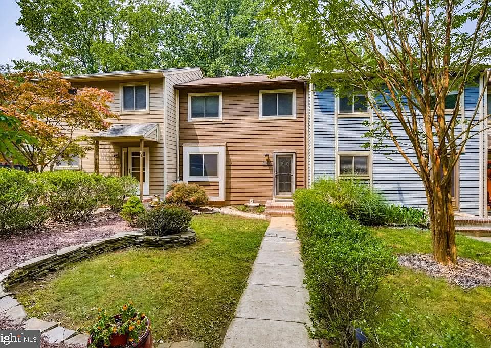 1st image of 532 Greenhill Ct