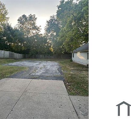 3rd image of 1844 Benton Blvd #1