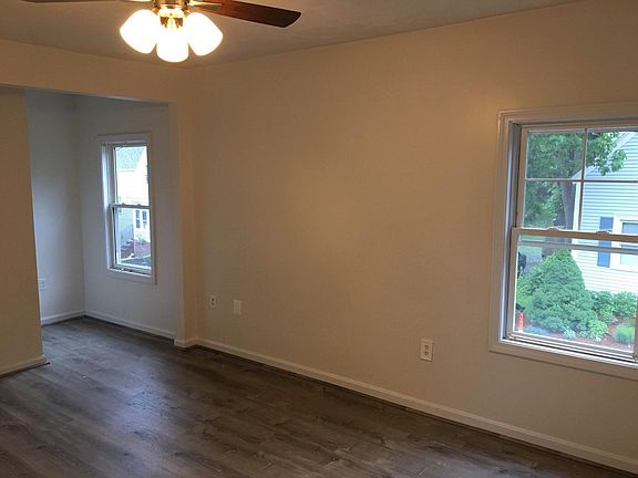 5th image of 23 Baker Ave