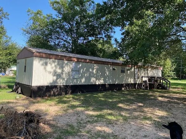 300 E 1st St, Hooks, TX 75561