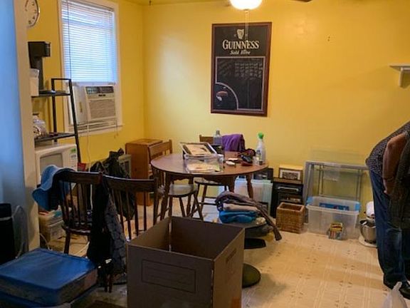 2nd image of 3129 37th St #2