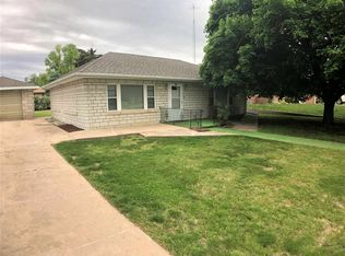 1112 4th St, Alma, NE 68920