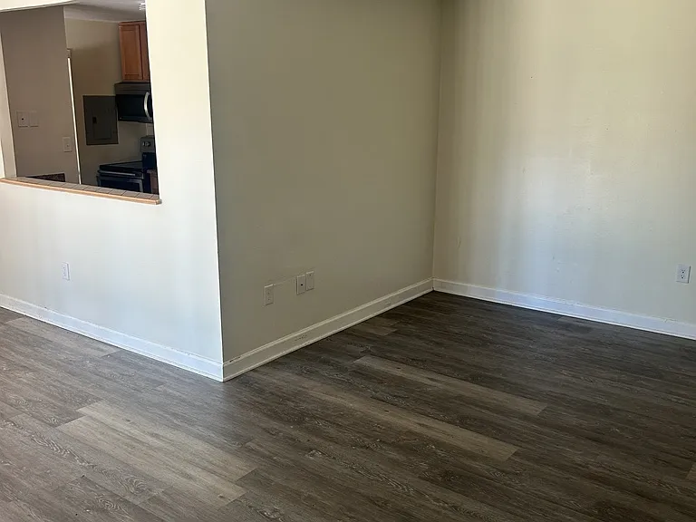 6310 Hil Mar Dr #3 — Photo 2