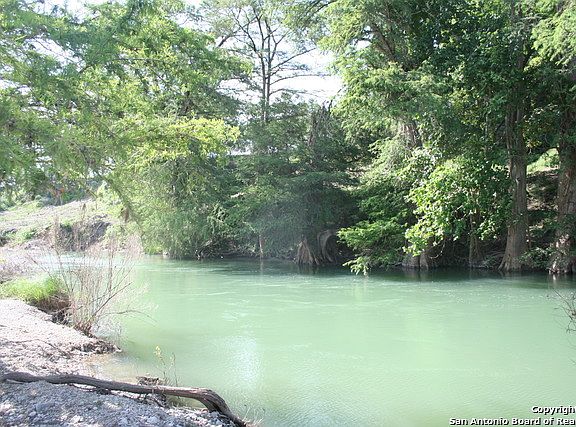 5th image of 805 River Mountain Dr