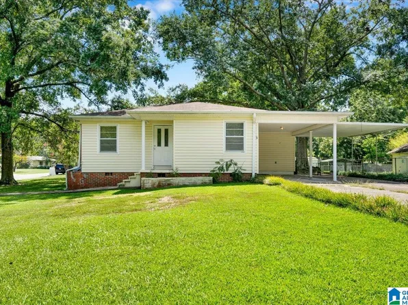 1218 Colonial Ave, Gardendale, AL 35071